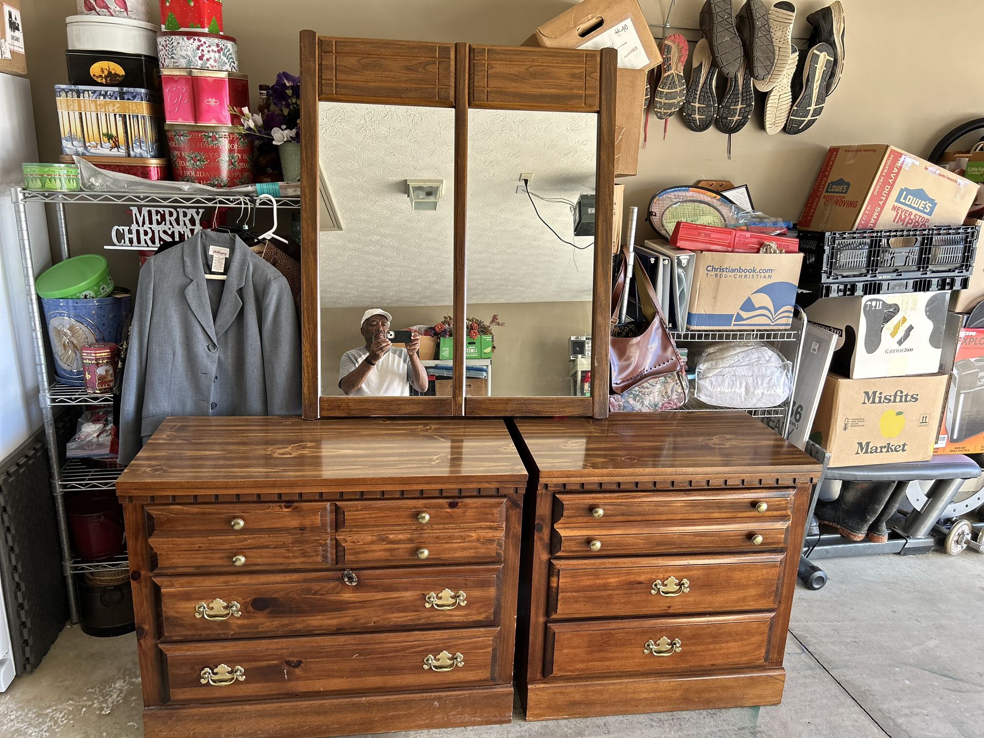Dressers Drawer And Mirror 