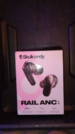 Skullcandy RailAncXT headphones