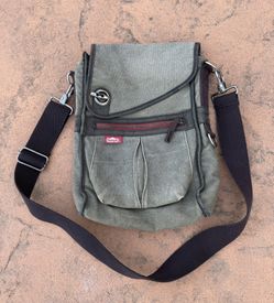 Simple Canvas Sling Bag