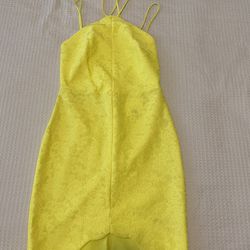 NEW yellow size 2 dress with tags