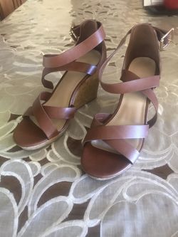 Women’s shoes size 8 1/2