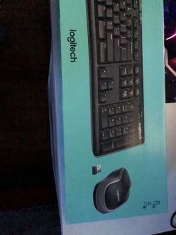 Logitech Full Size Wireless Keybored And Mouse