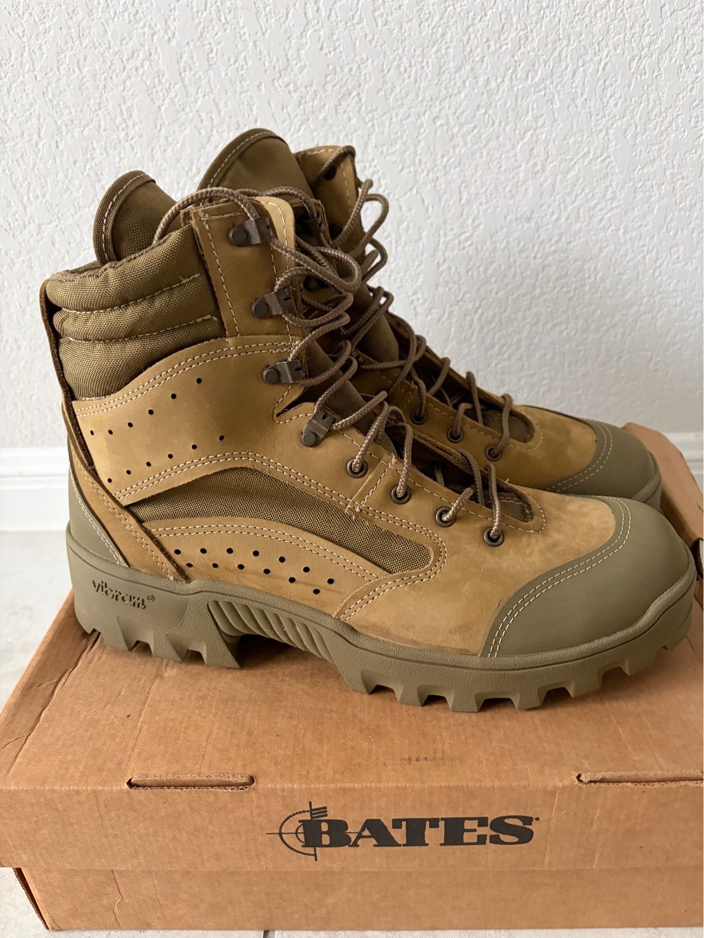 NIB Bates E03612C Rugged Hiking & Tactical Boots - Men's 10.5