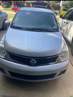 2010 Nissan Versa Silver Sedan