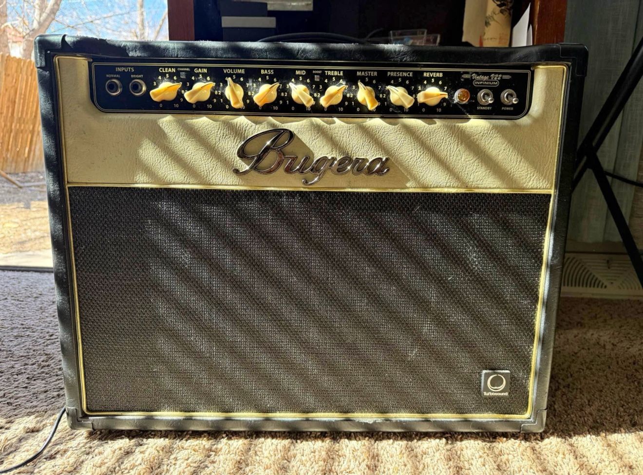Bugera Vintage V22 Tube Amplifier