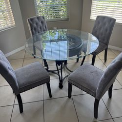 Table & 4 Chairs