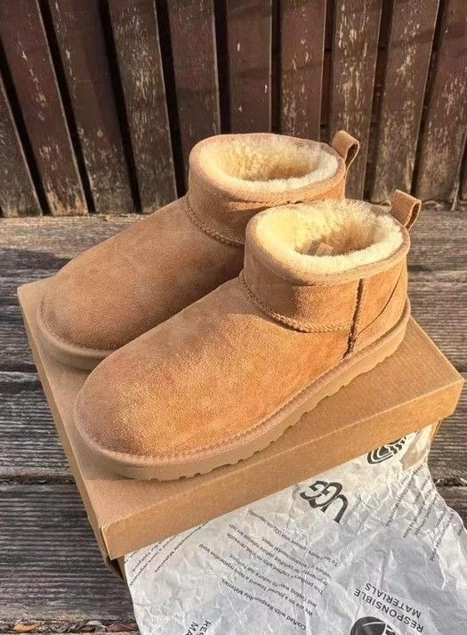 Ugg Classic Mini Size 8