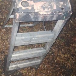 Davidson 4' Aluminum Ladder (made By Louisville) 
