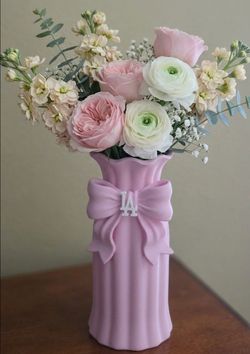 LA Dodgers-Themed Bow Vase (Flowers Not Included) 3D Print