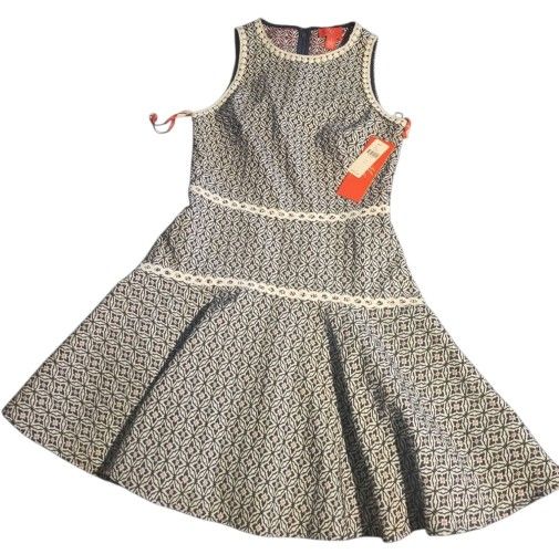 Monique Lhuillier Sleeveless Dress, Size 6