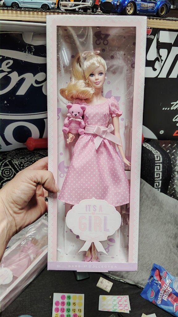 Barbie "It's A Girl" Collectable {NOT FREE READ}