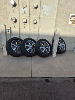 Ford 6 lug rims 20".