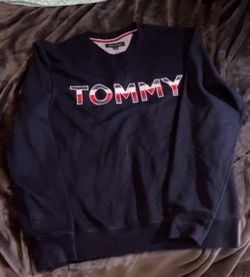 Tommy long sleeve sweater Size L