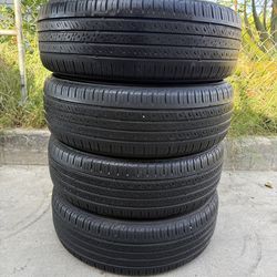 Set of 4 195/65/15 kumho