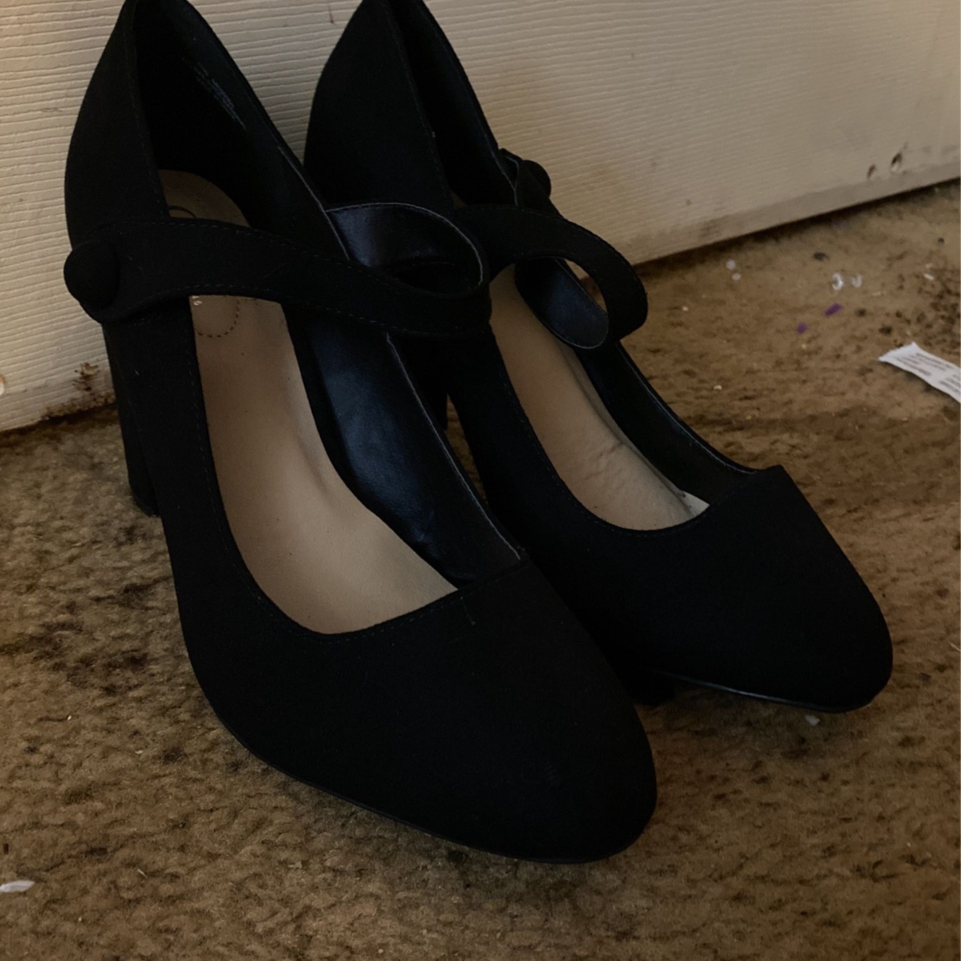 black high heels women’s size 11