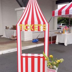 Carnival/circus Ticket booth - $100