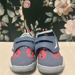 SHAQ Shoes Size 6T 