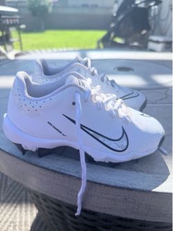 Softball cleats