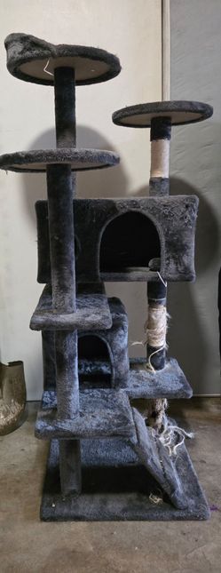 Free tree house