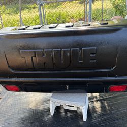 Thule Hitch Box