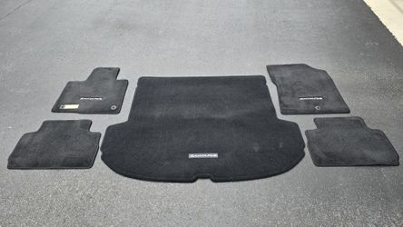 Hyundai Santa Fe OEM Carpet Floor and Cargo Mats