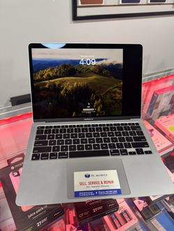 Apple MacBook Air M1 2020 16gb Ram 256 SSD 