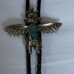 VTG SILVER TONE FAUX TURQUOISE SOUTHWESTERN STYLE KACHINA BOLO TIE SANCREST 