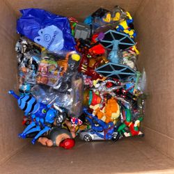 lot of toys marvel , transformers , mcdonalds toys 