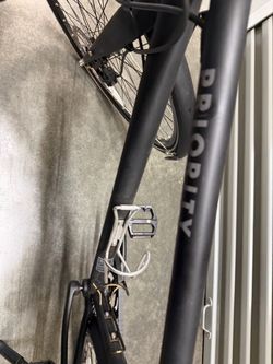 PRIORITY CONTINUUM ONYX  commuter bicycle disc brakes drive belt shift from rear hub