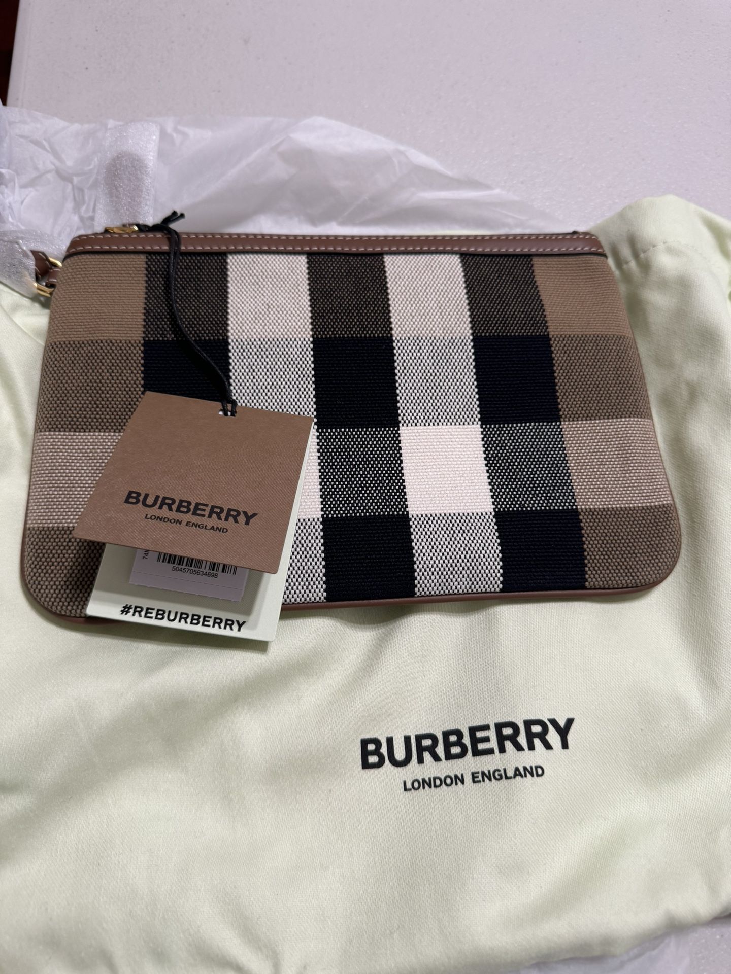 Burberry Payton Clutch Wristlet Pouch House Check Canvas NWT MSRP $480