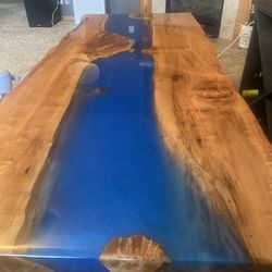 Maple River Table 6ft. X 2ft