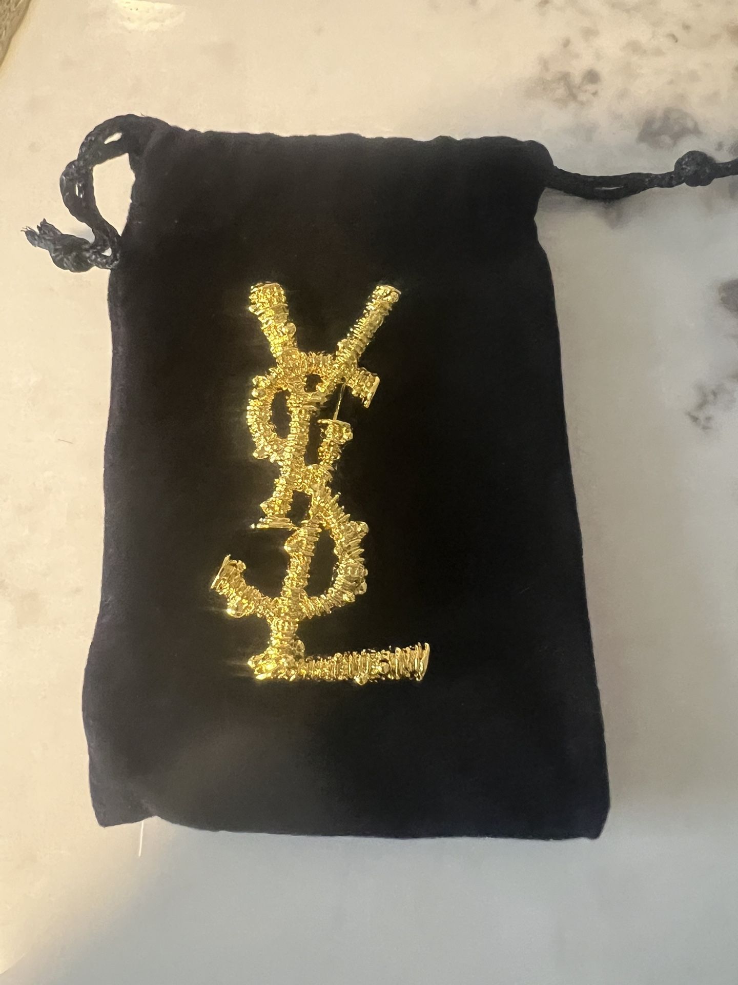 Brooche $25
