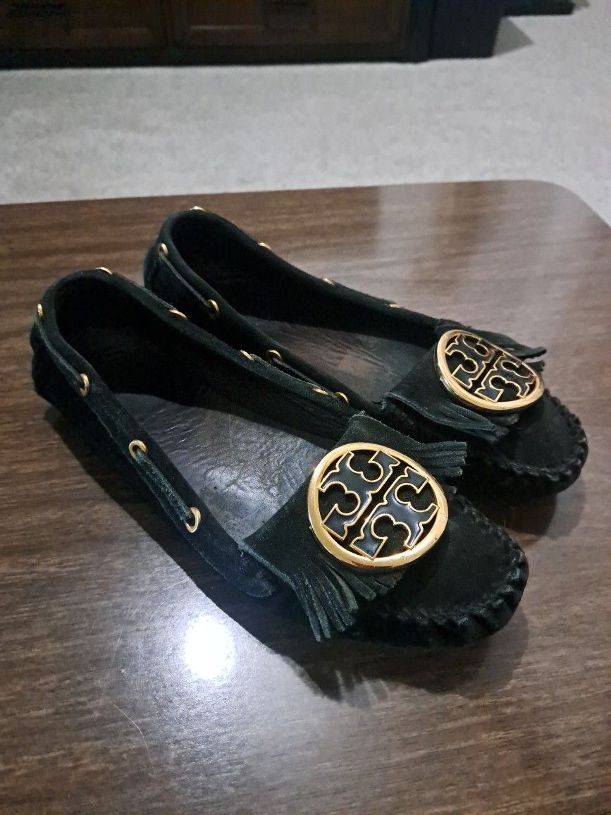 Tory Birch Black Suede Maccosins  7.5 Used But Tons Life Left$35.