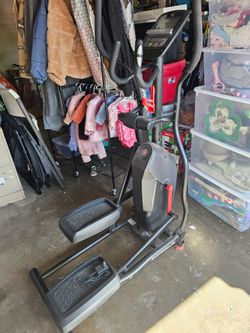 Schwinn 411 Elliptical Trainer Machine