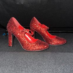 Ruby Red Heels, NEW, size 8m