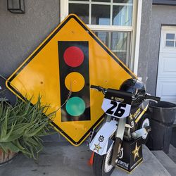 Traffic light sign - heavy duty metal