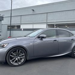 2018 Lexus IS