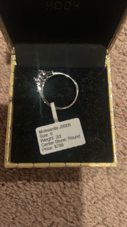 Mossanite Diamond Ring