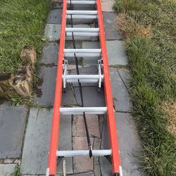 WERNER 32 Ft fiber glass ladder PICK UP ONLY