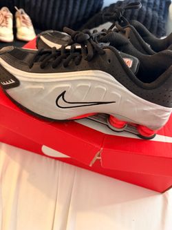 Nike Shox R4