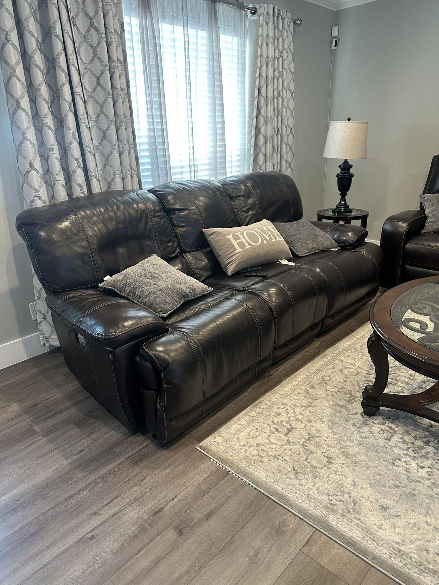 Furniture\Couch and Table