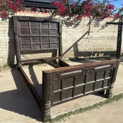 Antique Indian Wooden Bed Frame Hand Carved. QUEEN 