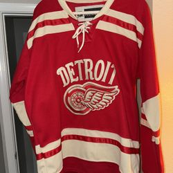Detroit Red Wings Reebok/CCM “2014 Winter Classic” jersey – Steve Yzerman #19 – Size 50