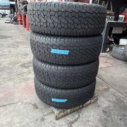 275 60 20 BFGoodrich Set of 4 Used Almost New