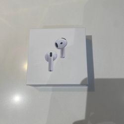 Air Pods (Generation 4)