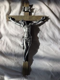 Vintage Silver Tone Crucifix Cross Jesus Christ INRI Wall Hanging