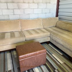 Cream La-Z-Boy 2 Piece Sectional !! Free Delivery !!🚚 