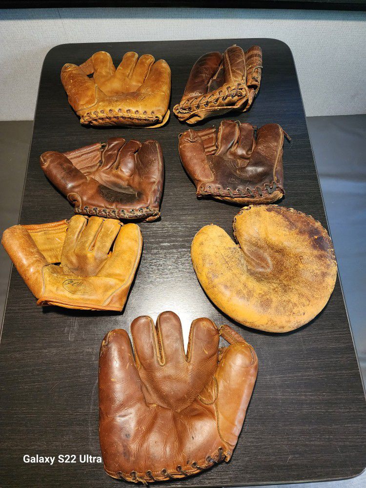 Rare Vintage Baseball Gloves And One Is For A Lefty