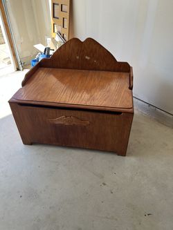 Solid Oak Toy Box - Storage Bench