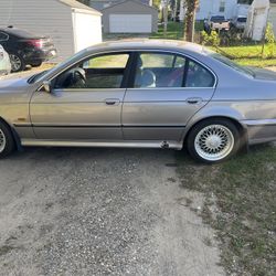 2000 BMW 528i